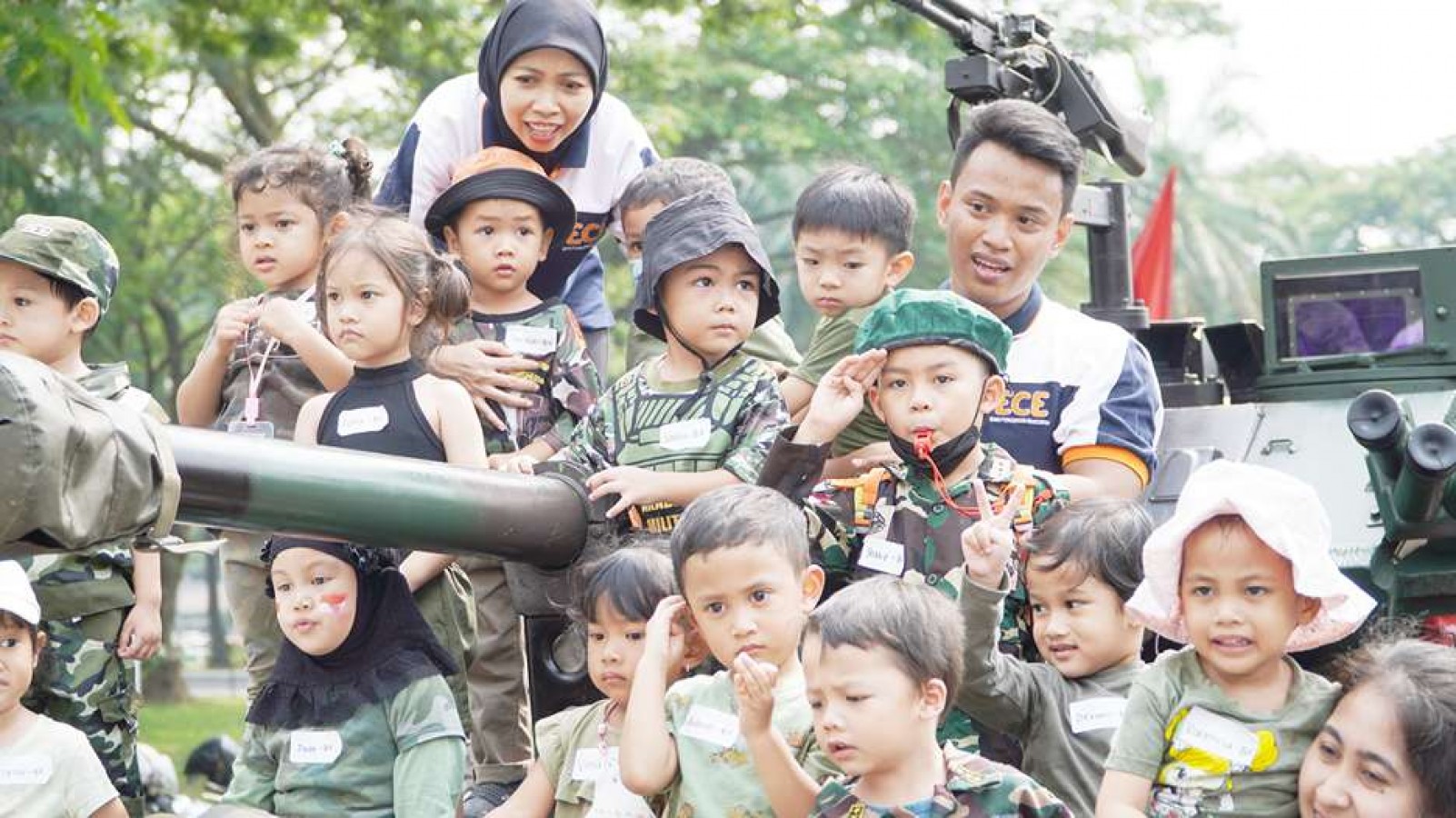 Pretend Play: The Ultimate Guide to Developmental Milestones and Parental Support